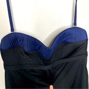 Athleta Swimsuit Top - Sweetheart Neckline Navy Swim Top with electric blue Trim